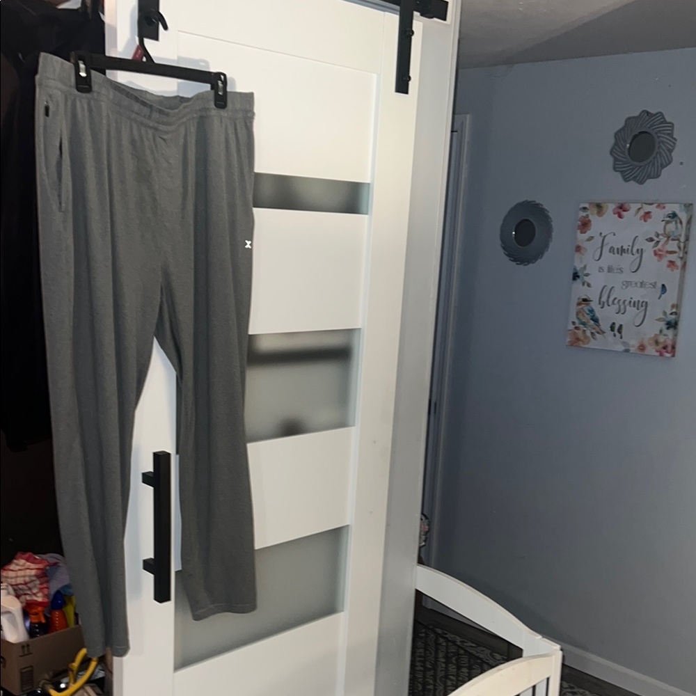 Xersion Gray Sweatpants Relaxed Fit Soft Material